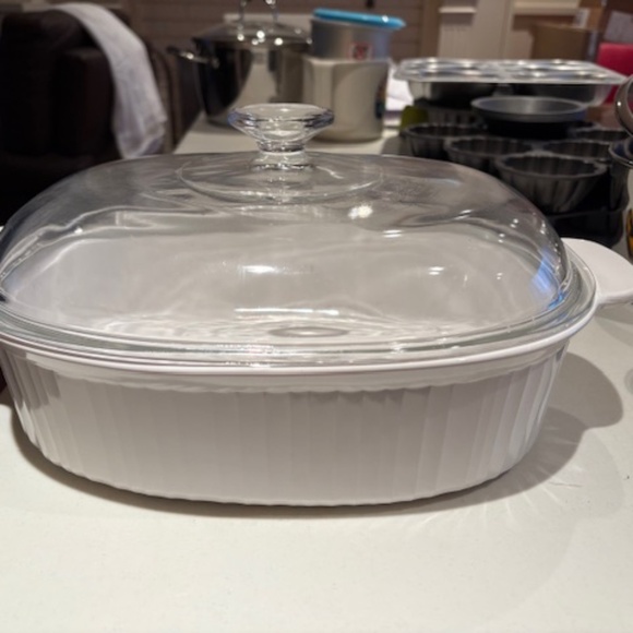 CorningWare French White Casserole (4 liters) - Picture 1 of 1